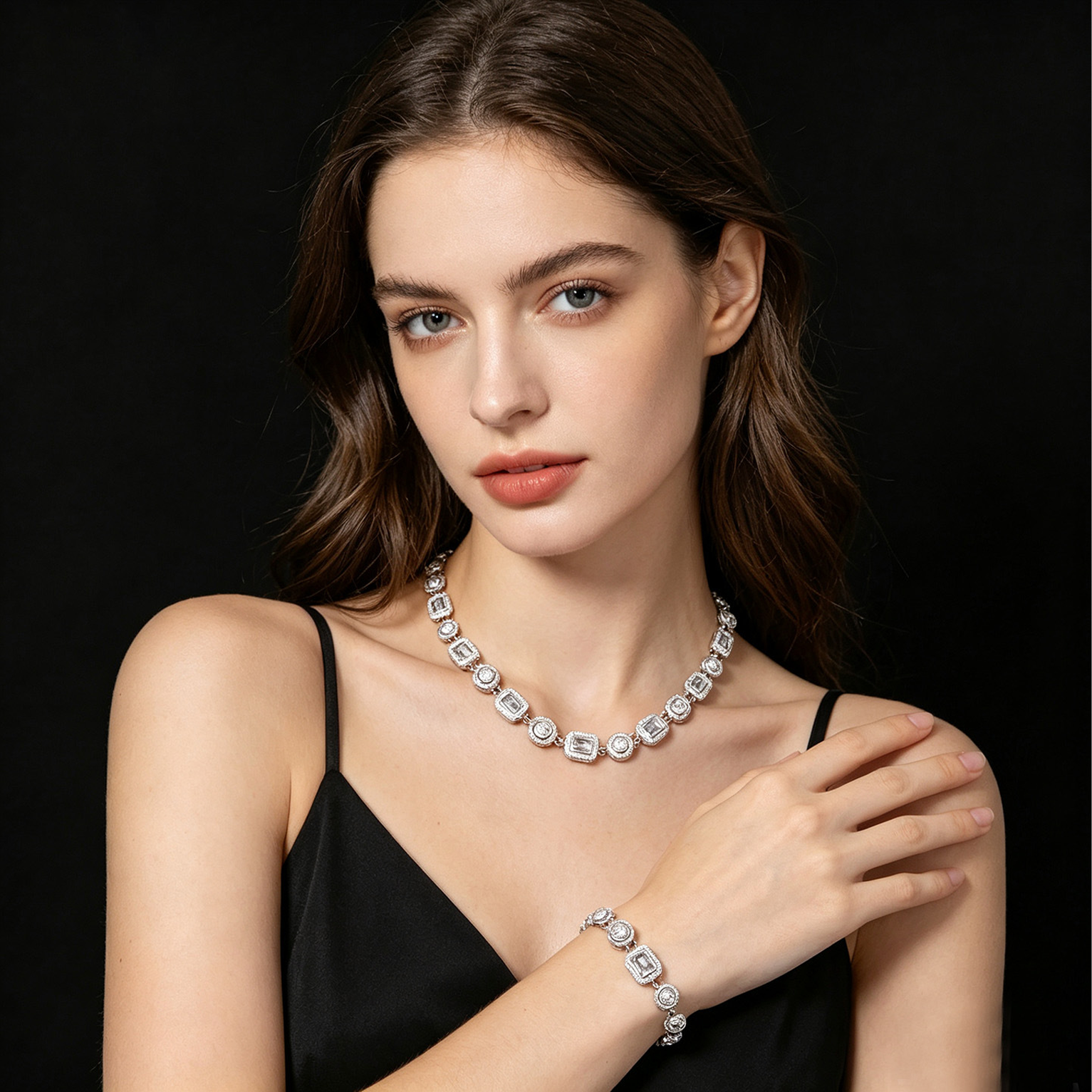 Emerald & Round Tennis Link Bracelet - White Gold