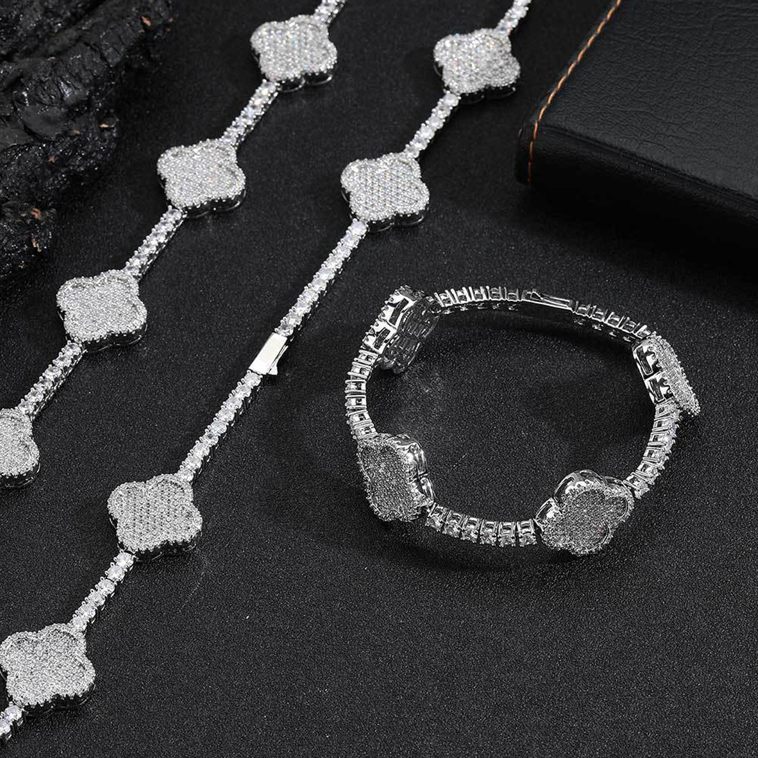 12mm Clover Tennis Link Bracalet - White Gold