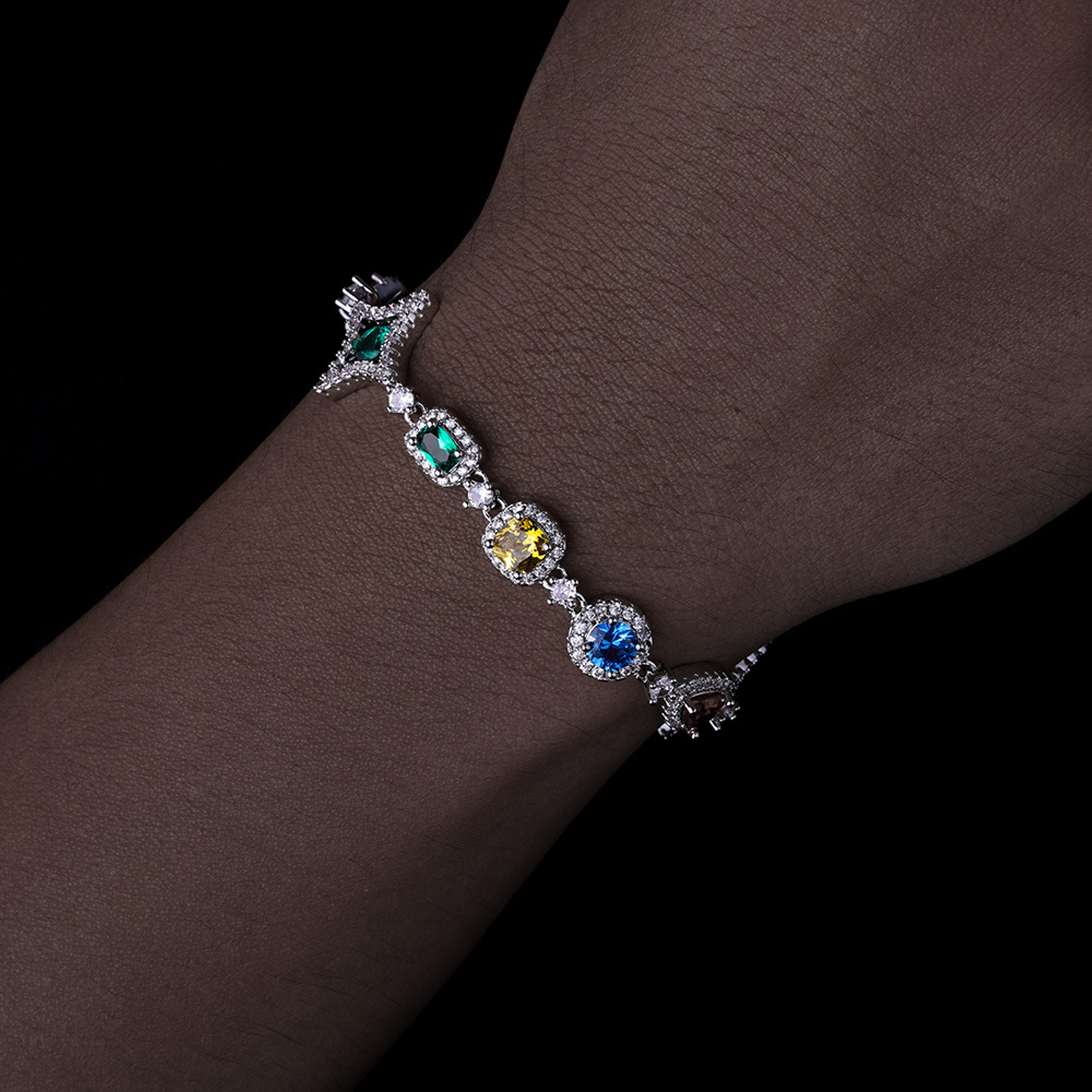 10mm Multicolor Sparkling Diamond Bracelet - White Gold (Preorder)