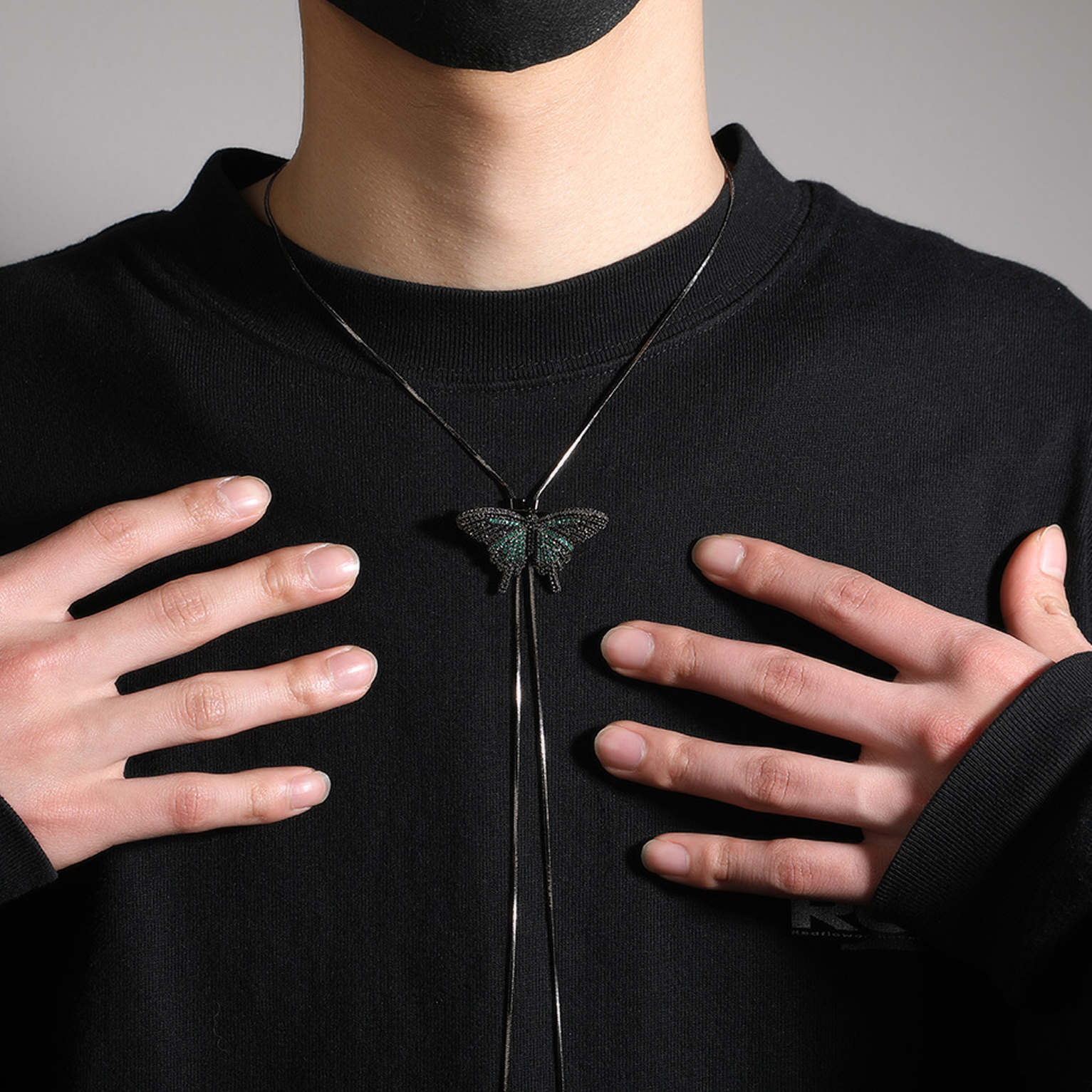 Iced Butterfly Sweater Chain - Green