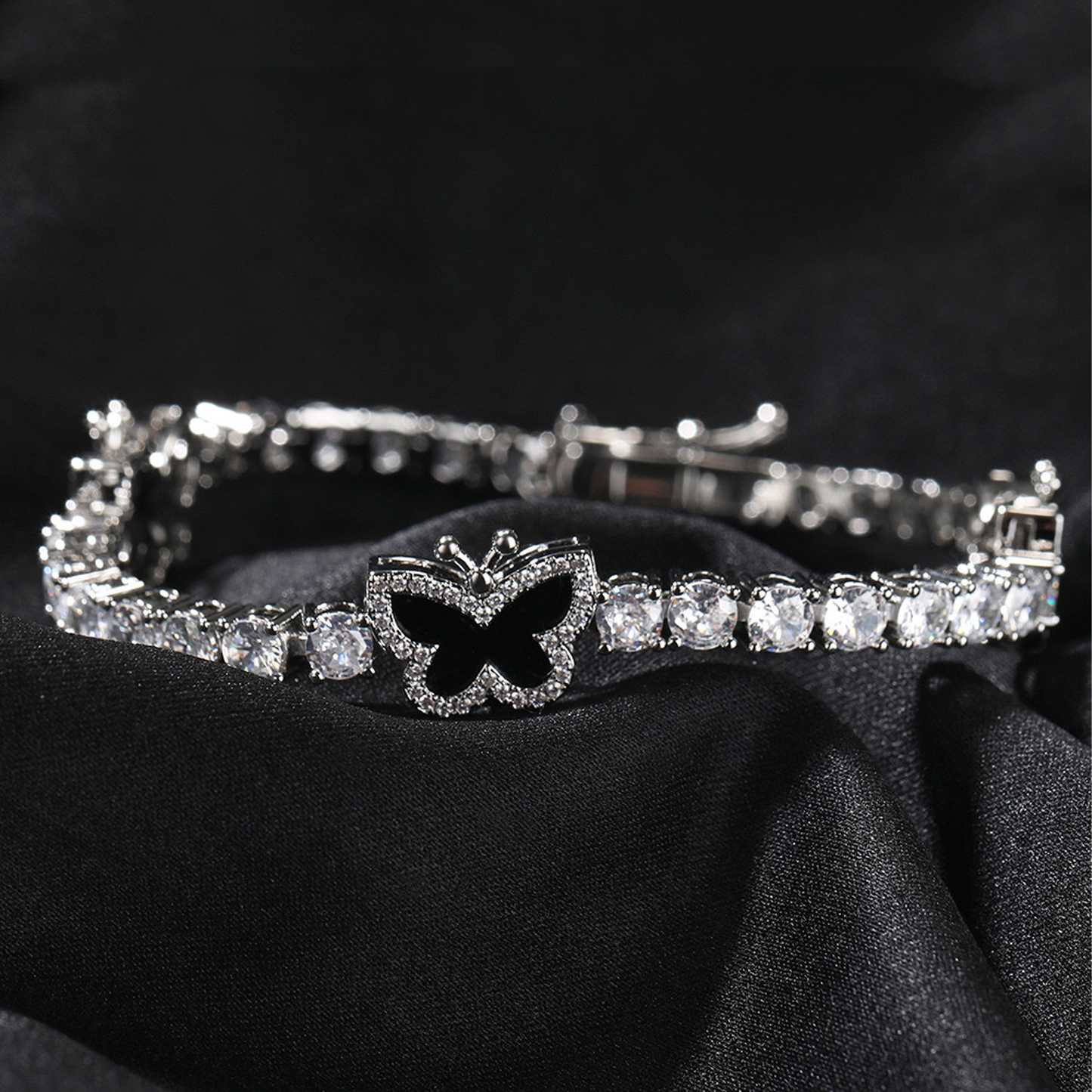 8mm Butterfly Tennis Link Bracelet - White Gold