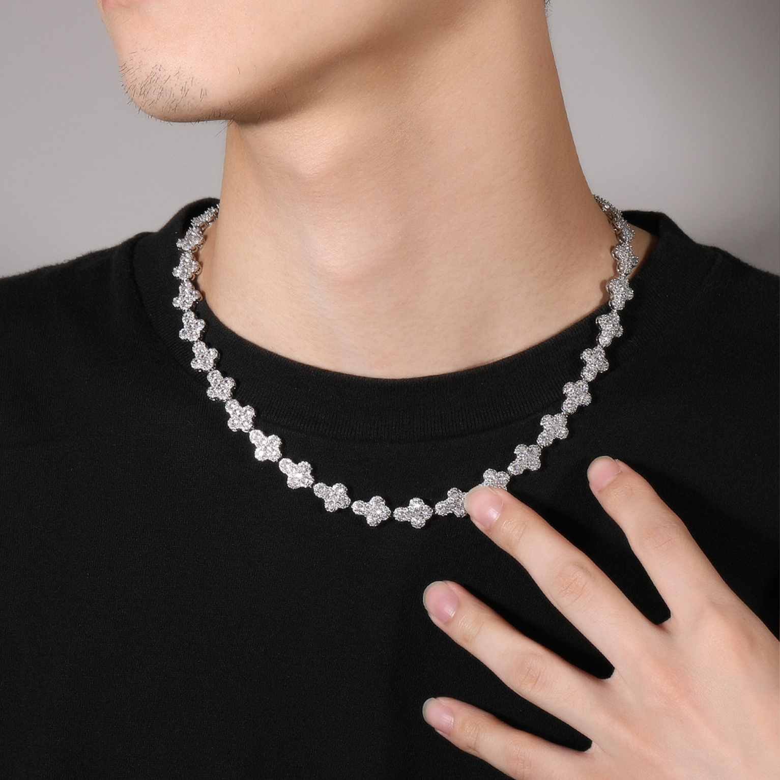 Sparkling Cross Chain - White Gold