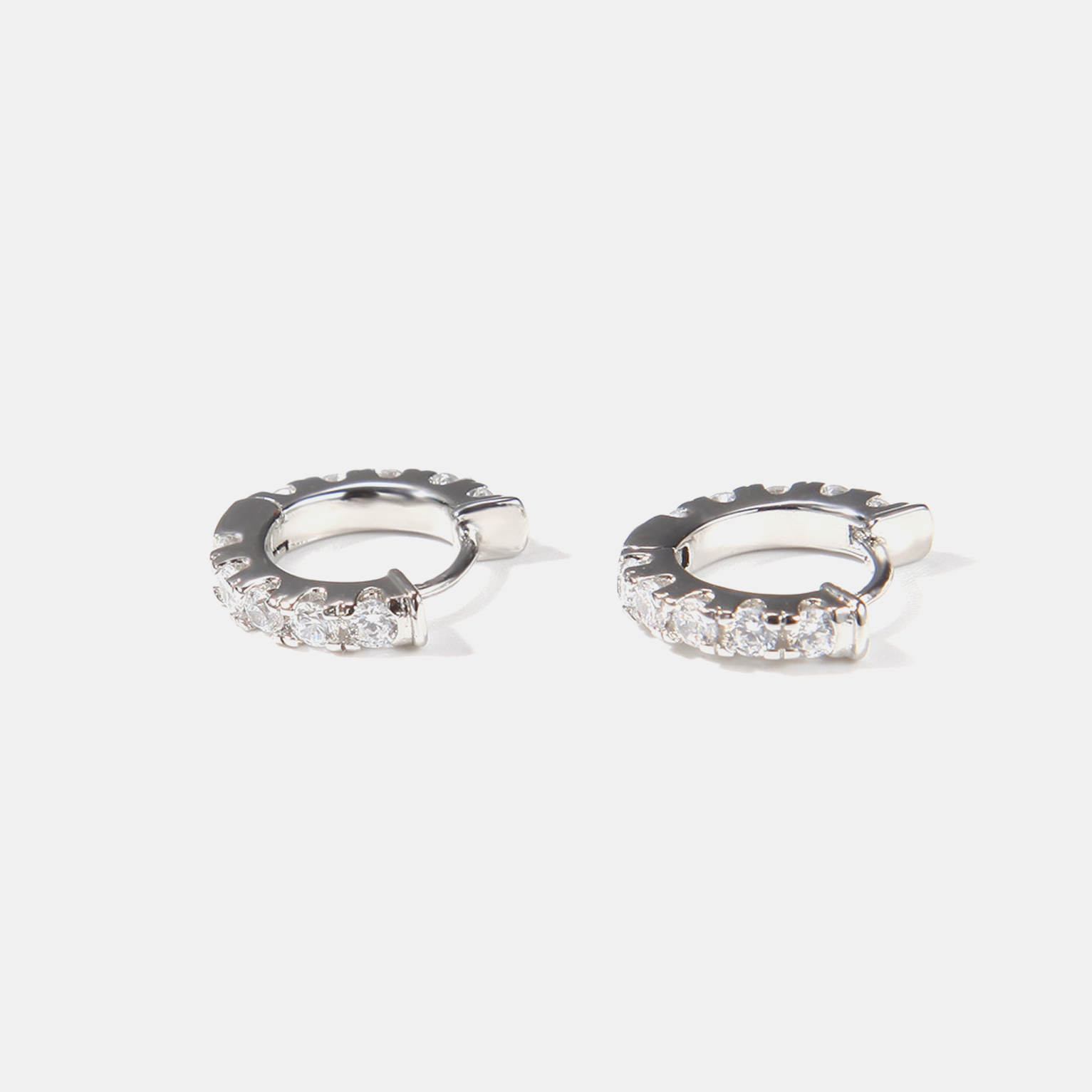 Iced Round Diamond Earrings - White Gold