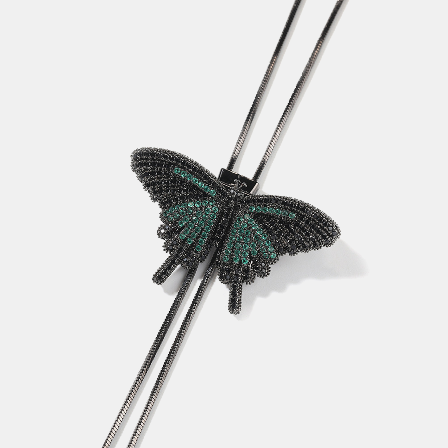 Iced Butterfly Sweater Chain - Green