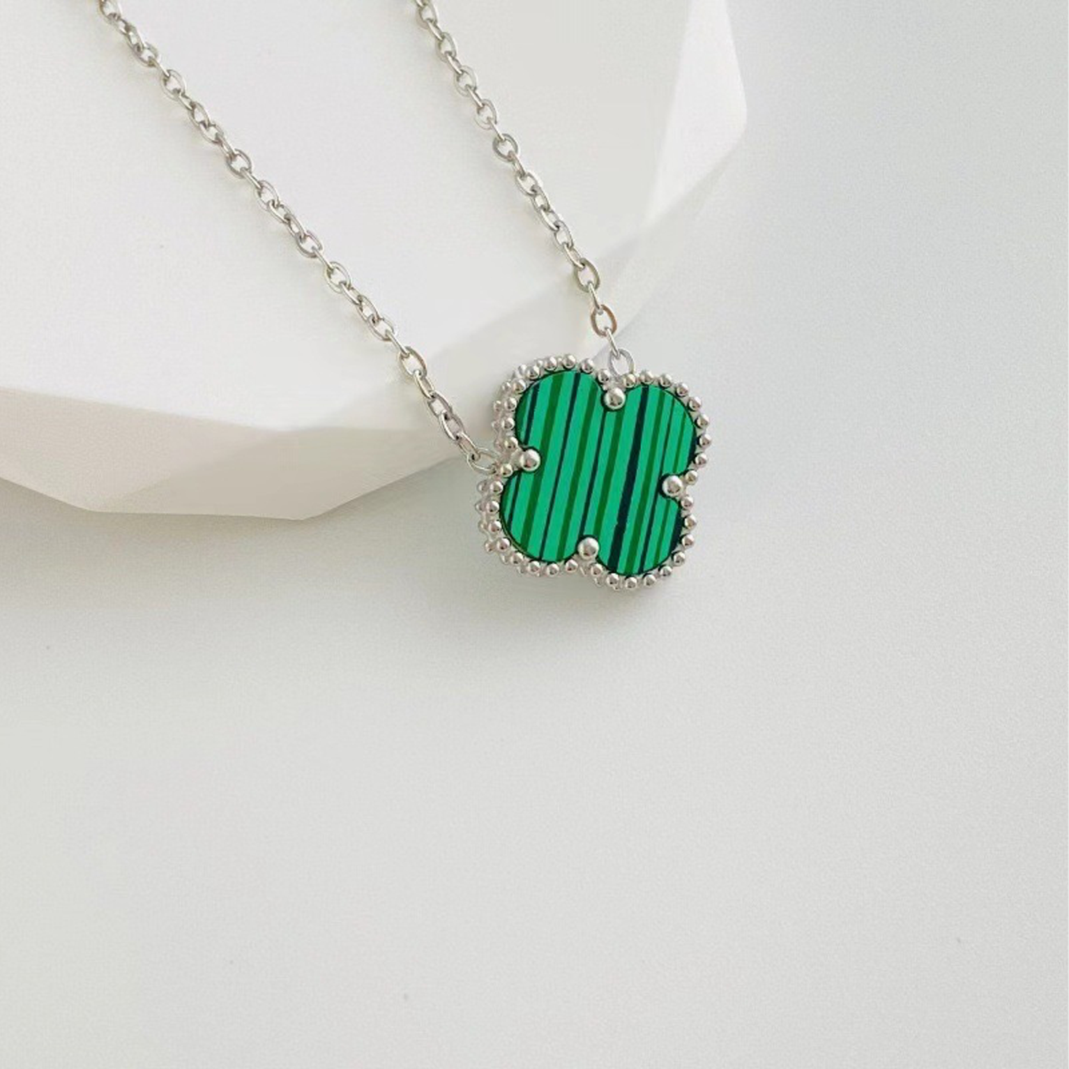 Silver Clover Chain - Green