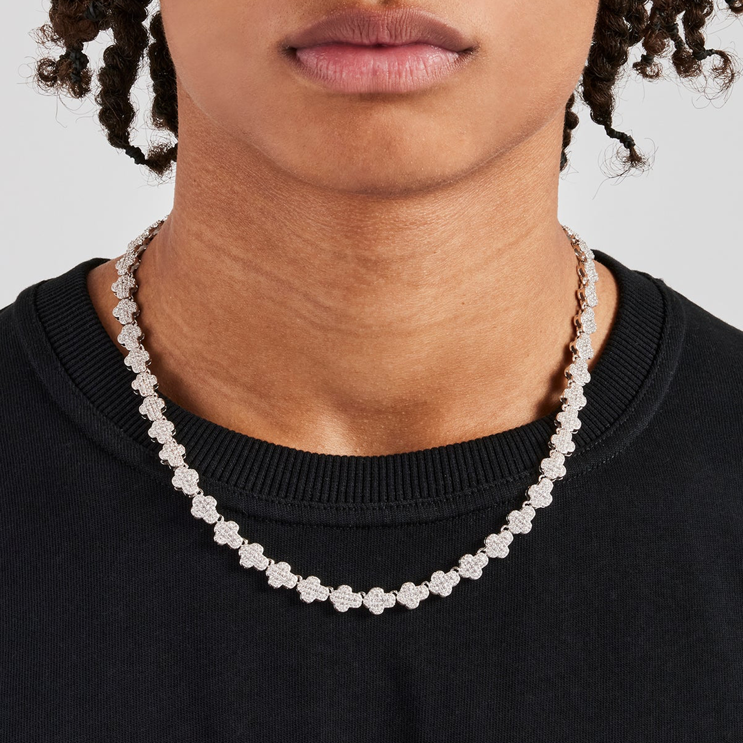 Sparkling Cross Chain - White Gold